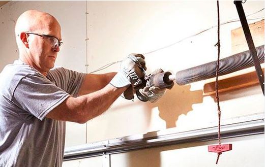 technicain garage door